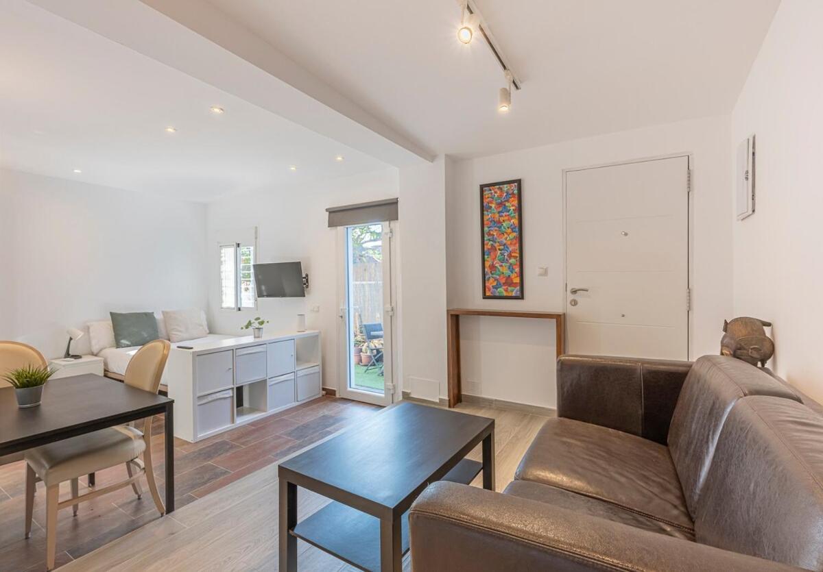 Apartment Cozy With Ac & Barbecue, Close To The Sea *