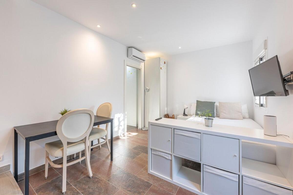 Cozy With Ac & Barbecue, Close To The Sea Apartment Marbella
