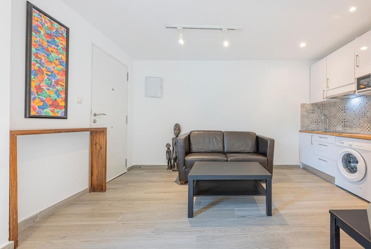 Cozy With Ac & Barbecue, Close To The Sea Apartment Marbella